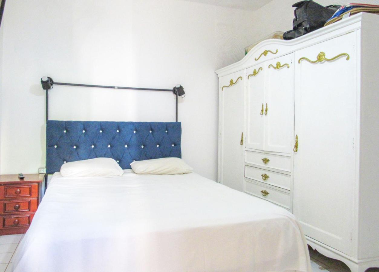 Apartamento A 70 Metros Da Praia De Pitangueiras Sp กัวรูจา ภายนอก รูปภาพ